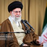 رهبر انقلاب: مسئولان هرگونه سهل‌انگاری یا تعمّد را کشف و پیگیری کنند