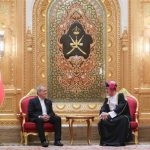 پزشکیان: قدردان نقش سازنده عمان در مذاکرات هستیم