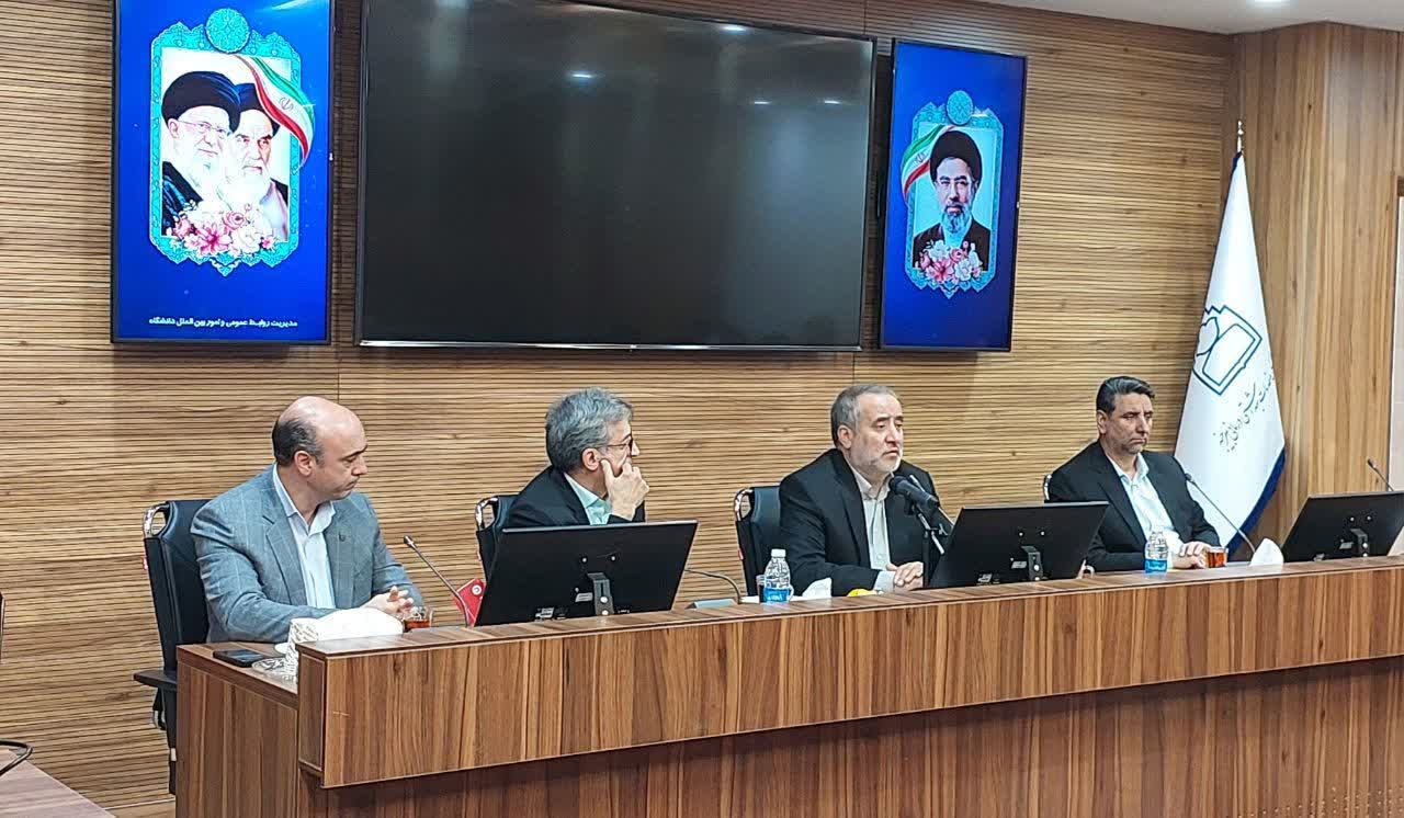 مسیر دیدار تغییر کرد؛ استاندار خراسان جنوبی مهمان پرستاران شد